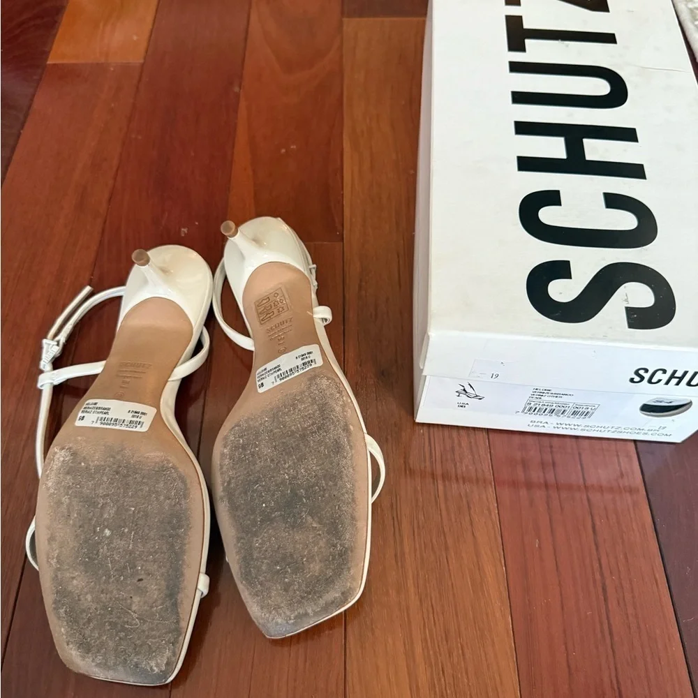 SCHUTZ step out